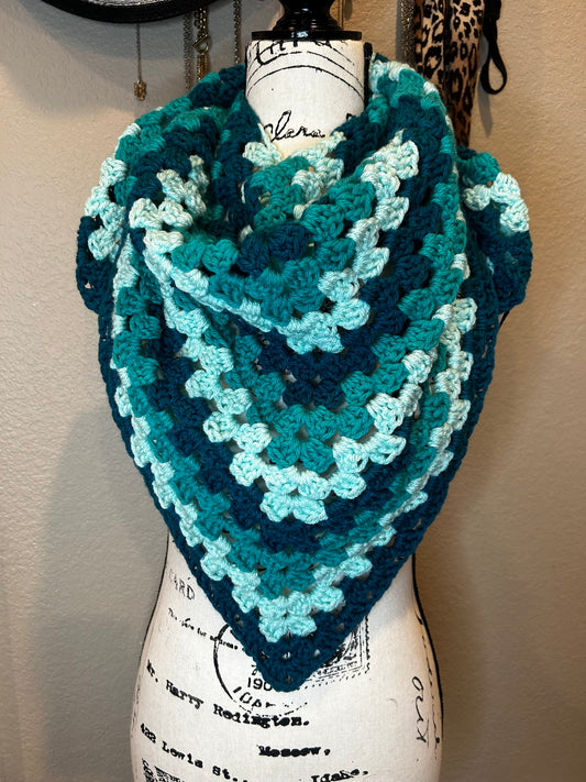 Triangle scarf