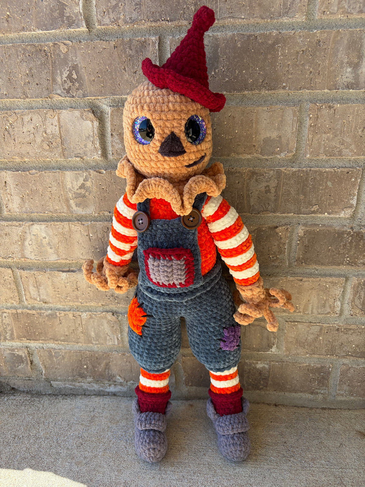 2ft tall scarecrow