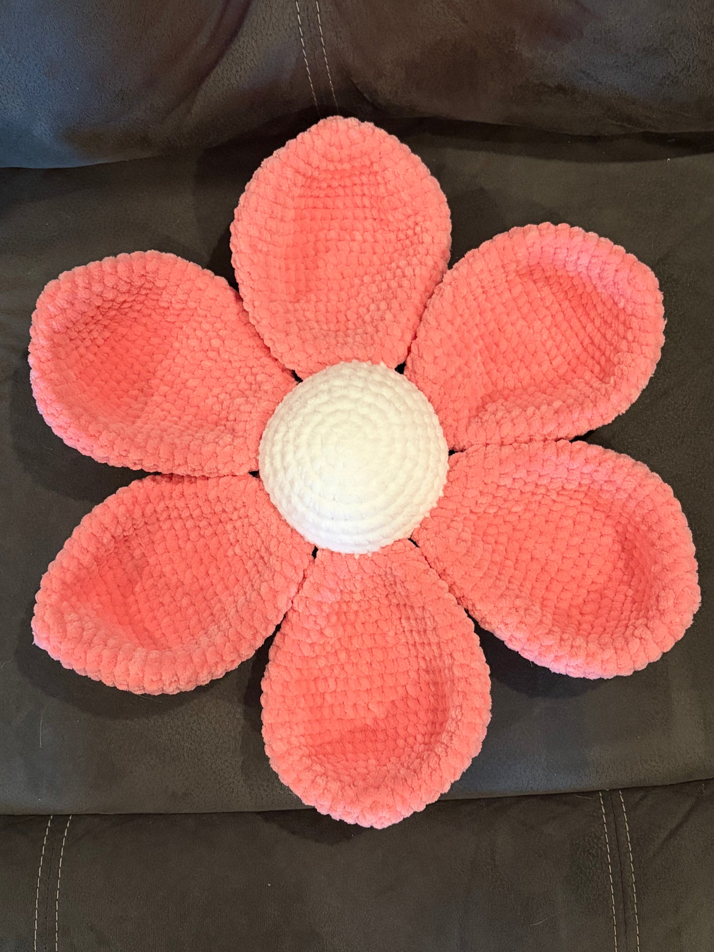Large daisy pillow