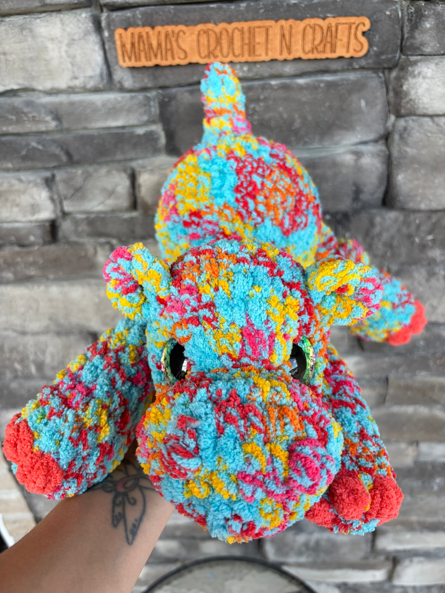 Large knotted leg hippo