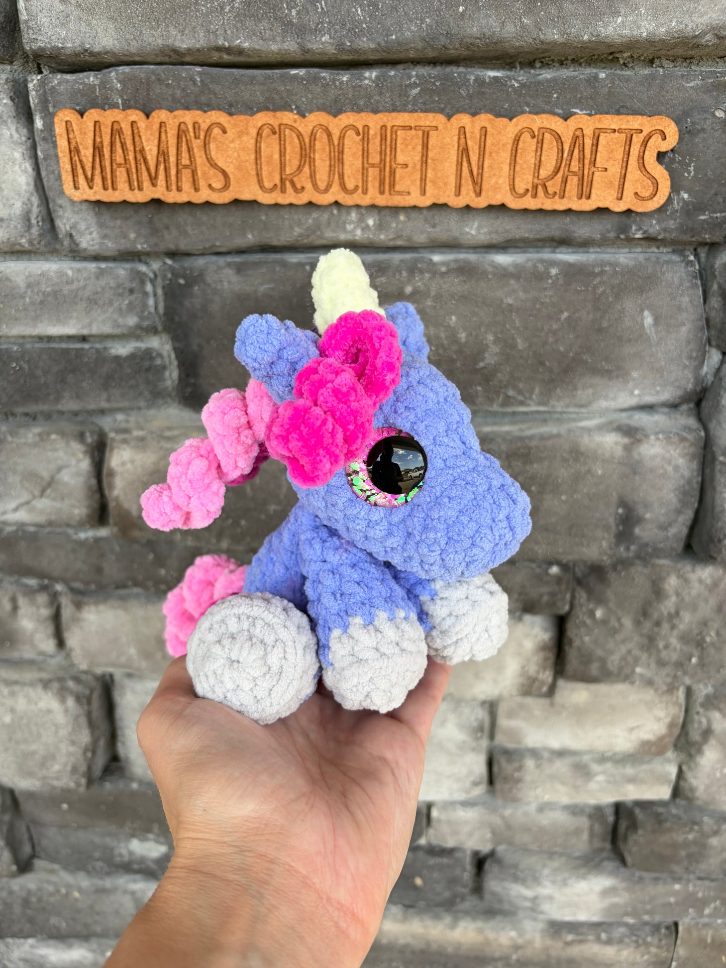 Una the weighted unicorn